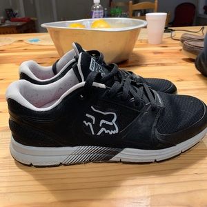 Men’s Fox tennis shoes